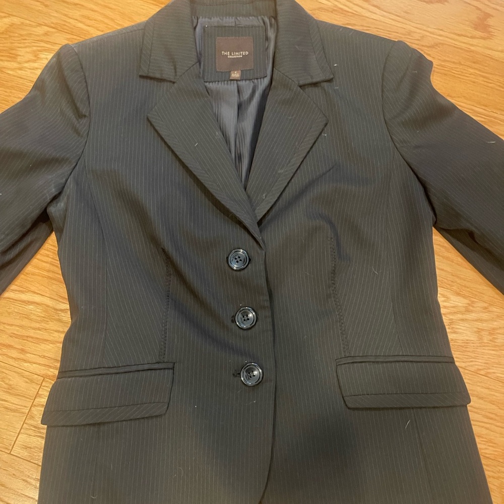 GUC Women's Black Pinstripe Blazer